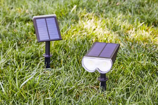 300 Lumens Solar Spotlight